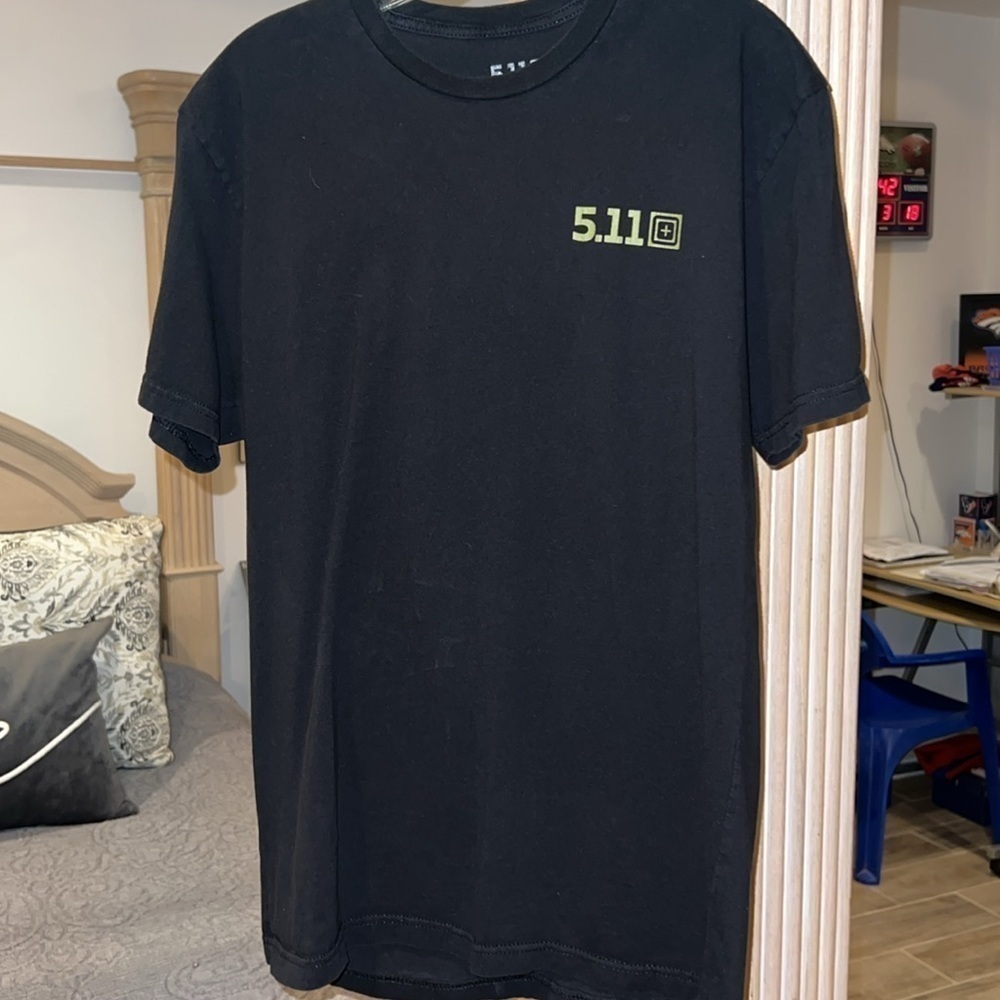 5.11 Tactical Mens Graphic Tees Bundle Size Medium - Picture 7 of 12